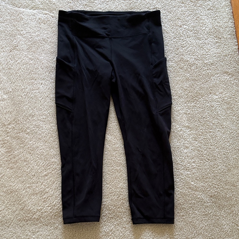 Lululemon black speed up leggings size 8